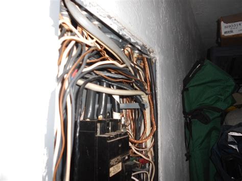 too many wires in electrical box|overcrowded electrical boxes.